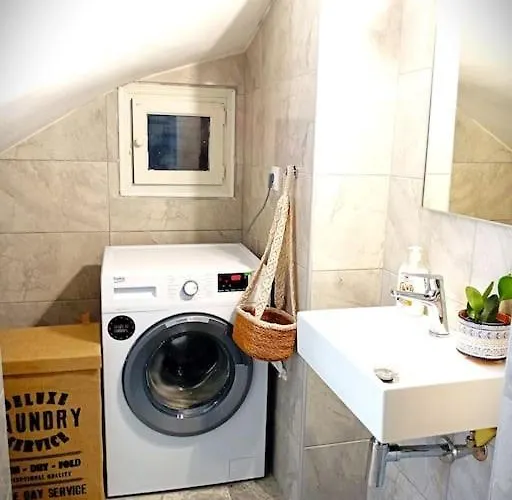 Case de vacanță Duka's Gardenhouse *